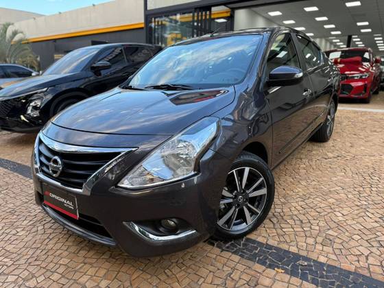 NISSAN VERSA 1.6 16V FLEXSTART UNIQUE 4P XTRONIC